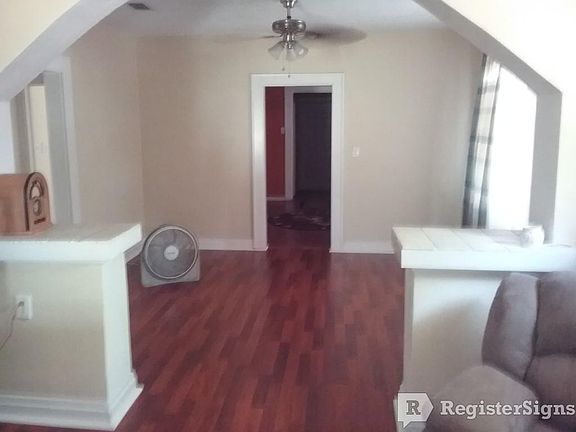 4th image of 721 E Patterson St