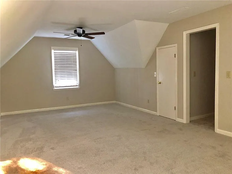 11175 Linbrook Ln — Photo 23