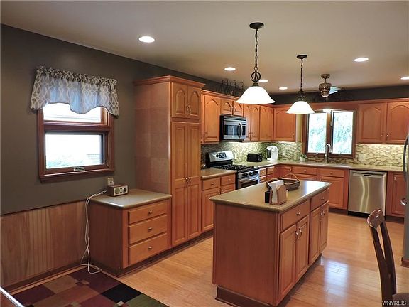 4th image of 62 Barnabas Dr