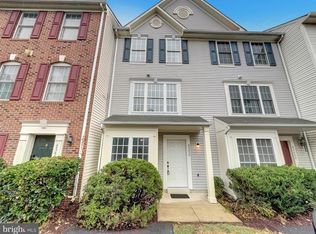 45458 Oak Trail Sq, Sterling, VA