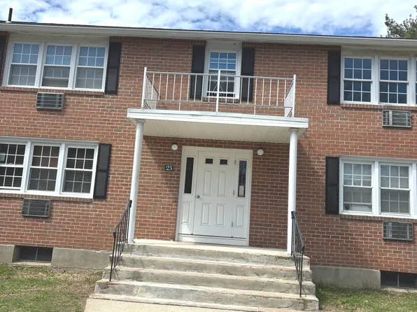 25 Grandview Dr, Farmington, CT 06032