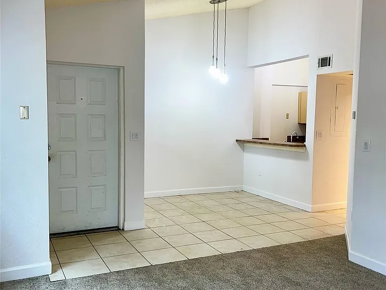 2850 N Oakland Forest Dr #215 — Photo 3