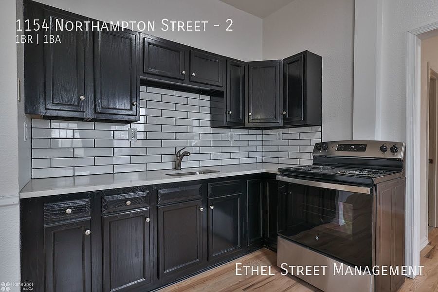 2nd image of 1154 Northampton St #2