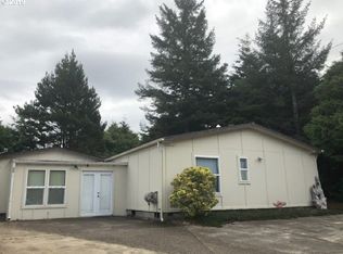 490 SW Range Dr, Waldport, OR 97394
