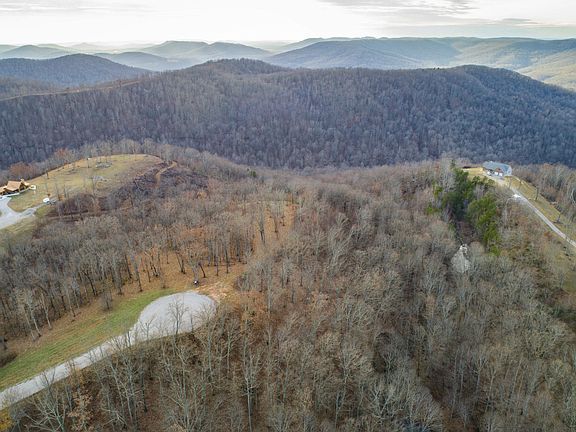 3rd image of Bear Knob Ln