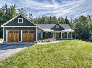 18 Nichols Dr, Raymond, ME 04071