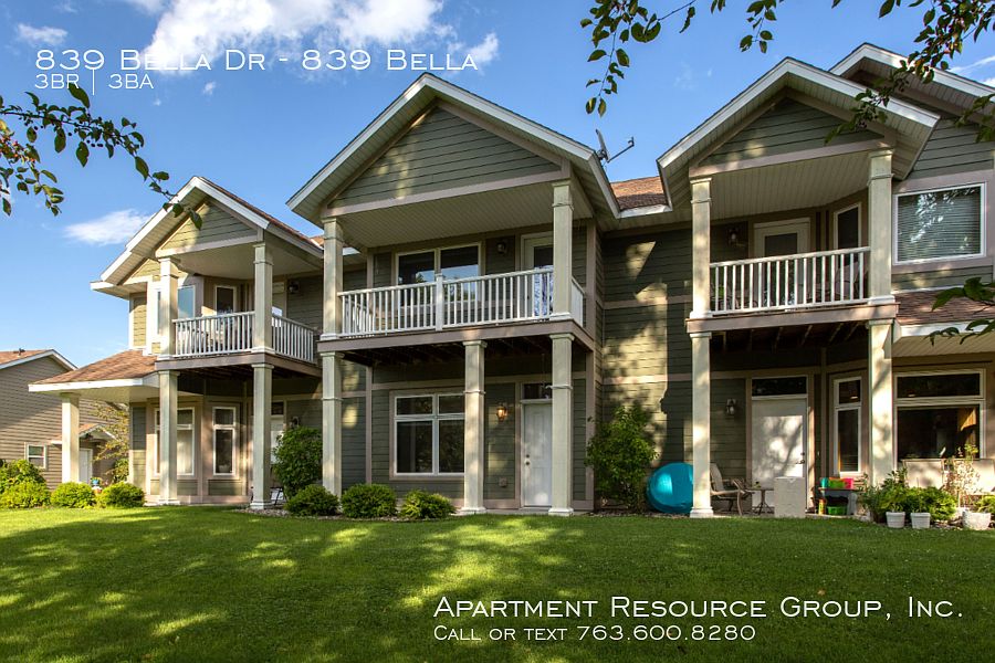 1st image of 839 Bella Dr #839