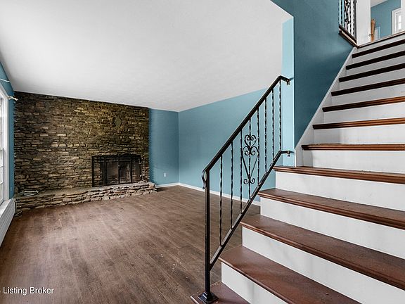 4th image of 2227 Bradford Dr