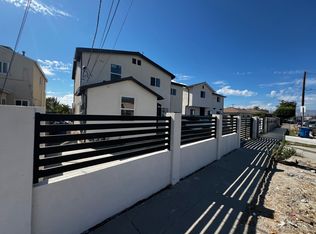 7523 N Clybourn Ave, Sun Valley, CA 91352