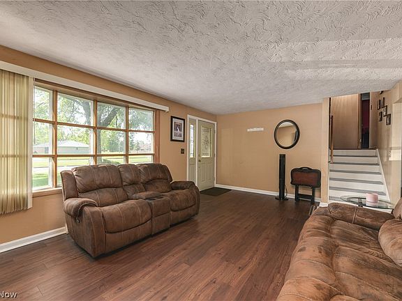 5th image of 1820 Tower Blvd