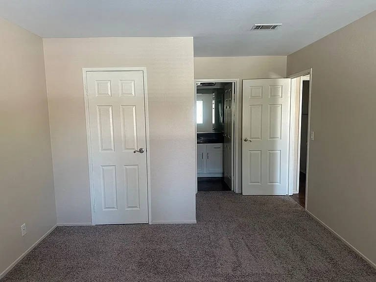 Corona Pointe Resort — Photo 158