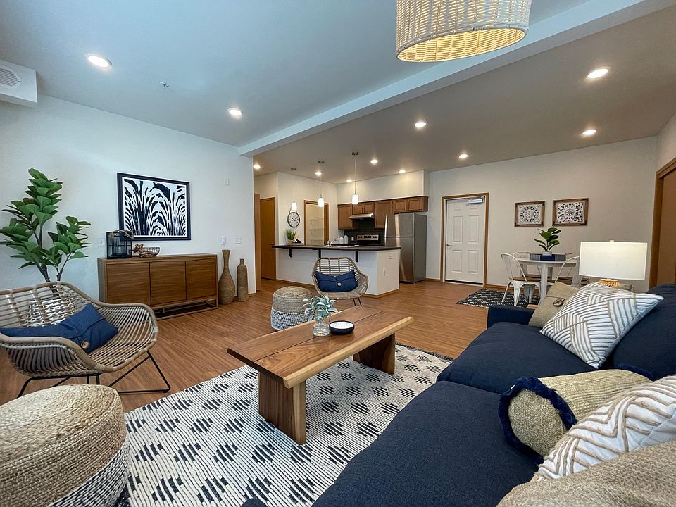 1st image of 4335 E Poleline Ave #102