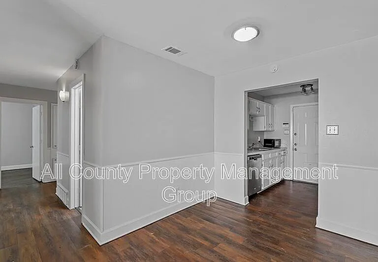2504 S Fielder Rd — Photo 7
