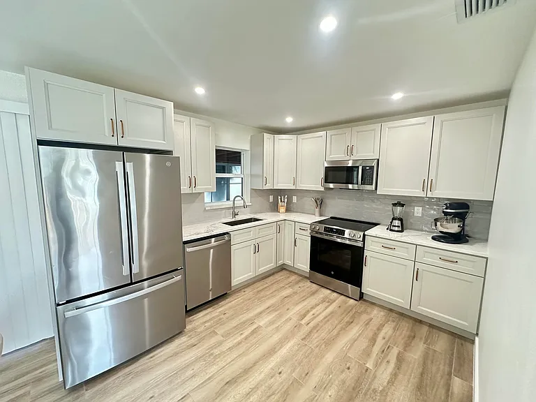 908 Lighthouse Dr — Photo 33