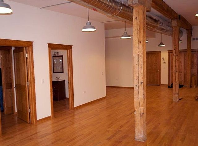 1st image of 123 N Jefferson St Ste 3R