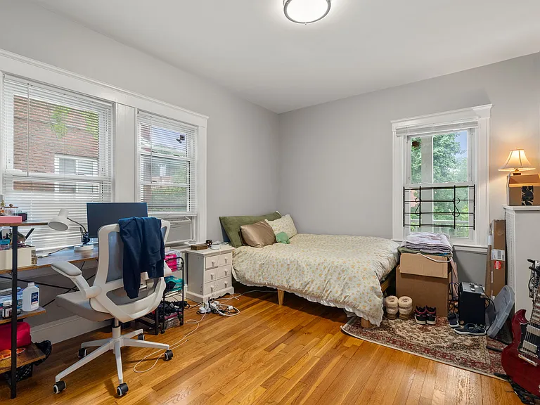 78 Euston Rd #1 — Photo 10
