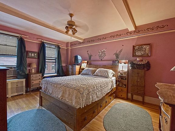 2nd image of 123 W 93rd St APT 8C