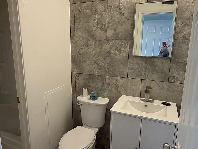 4601 Carlisle Blvd NE #12 — Photo 8
