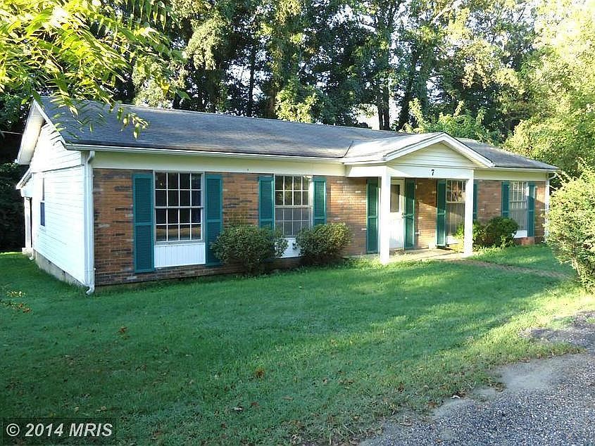Charming Rancher in Parkwood Community!
