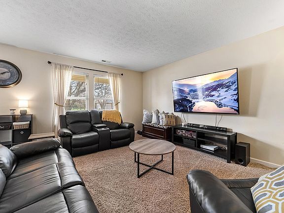 4th image of 214 Trowbridge Dr