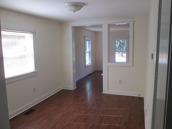 5th image of 15 Newcomb St