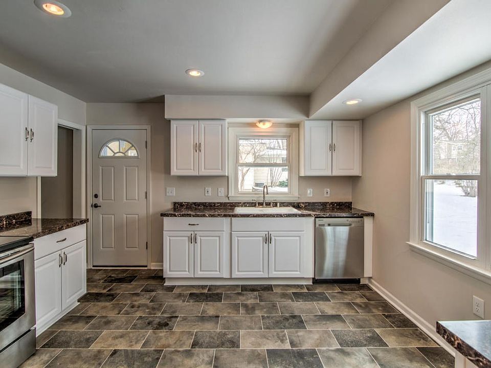 Kitchen-1 - 1600