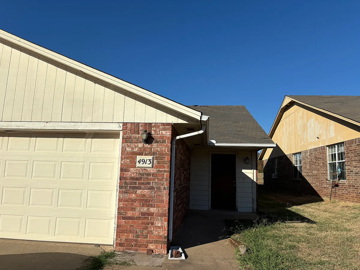 Building Photo - 4913 N Britton Dr