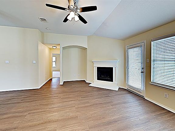5th image of 9826 Brierhill Dr