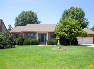 1585 Fairway Dr, Sedalia, MO 65301
