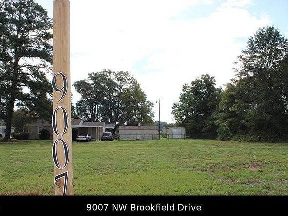 4th image of 9007 Brookfield Dr