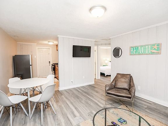 3rd image of 1278 W Ocean View Ave APT 2