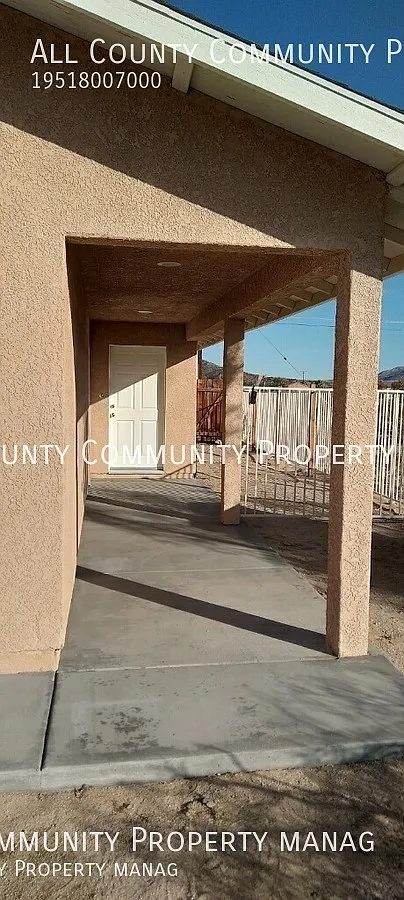 2 Bedroom 2 Bathroom Single Family Home — Photo 3