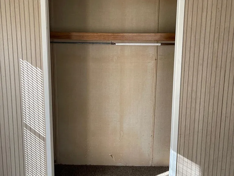 1018 Aaron Ln — Photo 12