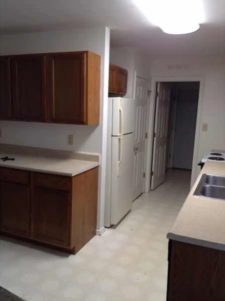 3 bed, 2 bath home close to IU Stadium! - Available August 2027! — Photo 3