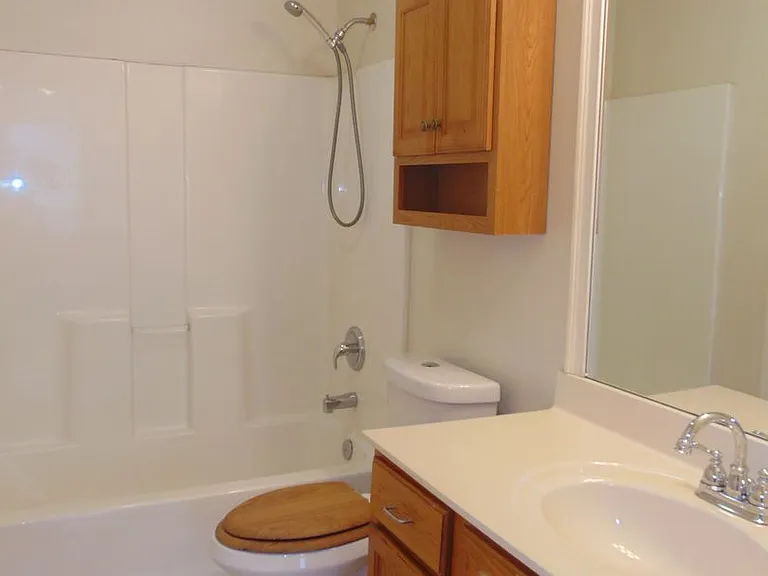1709 N Lakewood Dr — Photo 14
