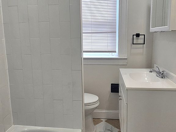 5th image of 295 Norton St #Bo8