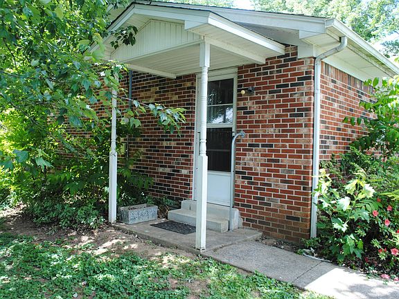 5th image of 310 Dogwood Dr