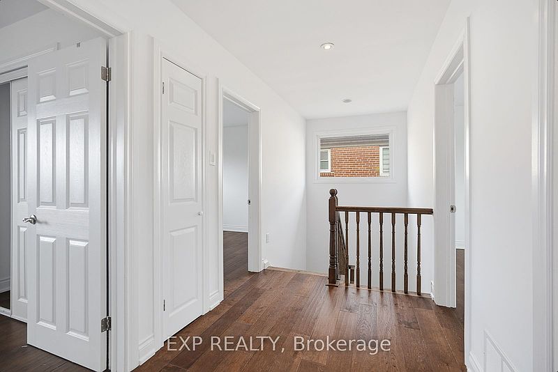 Toronto House for rent - 4 Bedrooms — photo 23