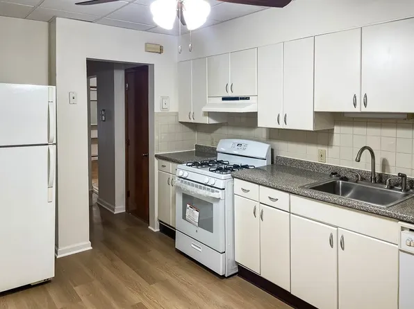 61 Wales Avenue image 3 of 19