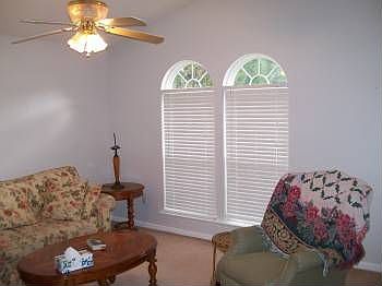 2nd image of 6 Fairhope Ln