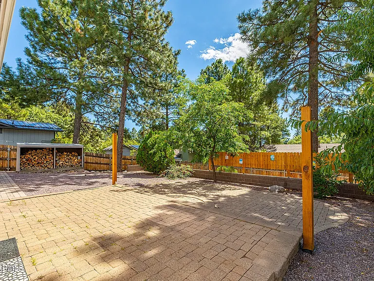 1535 E Appalachian Rd — Photo 36