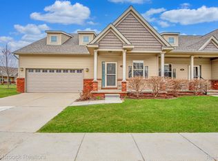 259 Victoria Dr, Dexter, MI 48130
