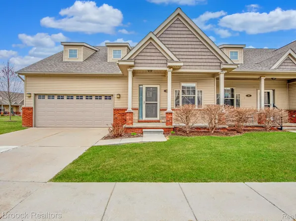 259 Victoria Dr, Dexter, MI 48130