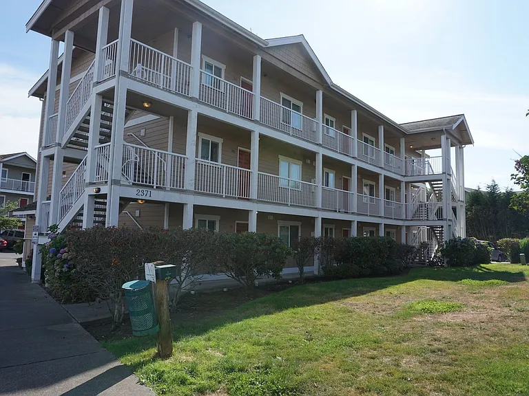 Garden Grove — Photo 32