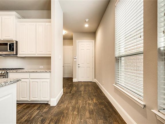5th image of 18223 Frankford Lakes Cir