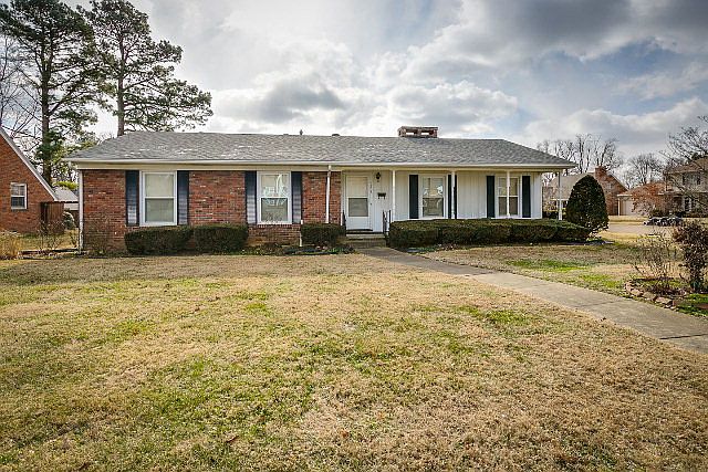 1st image of 2408 N Stratford Dr