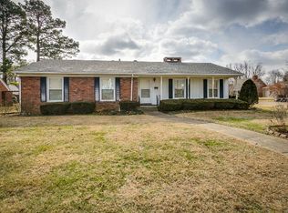 2408 N Stratford Dr, Owensboro, KY 42301