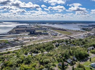 12xx W 3rd St, Duluth, MN 55806