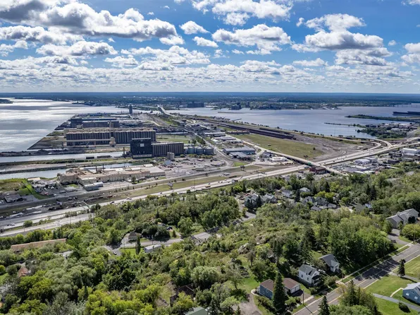 12xx W 3rd St, Duluth, MN 55806