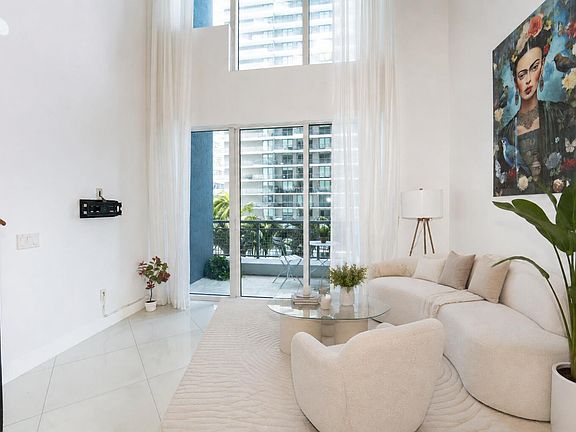 3rd image of 60 SW 13TH Street #1418